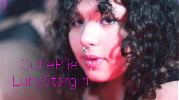 2 Sexy Curvy Babes In Intense Lesbian Foot Worship