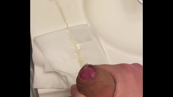 Sperme Dans La Salle De Bain, Ça Arrive Quand Je N'ai Pas Baisé Depuis Une Semaine