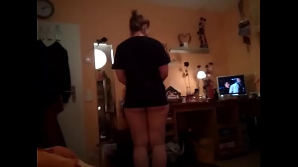 thumb jaz twerking