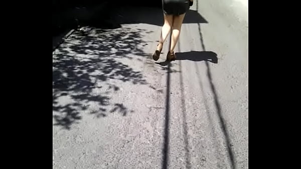 rich slim girl