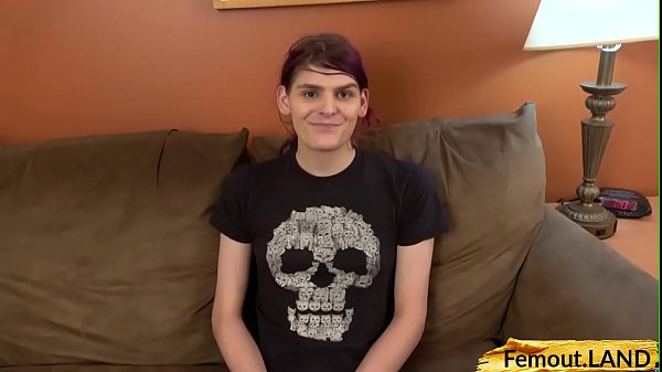 Download Video - Amateur trap fingering ass during solo action