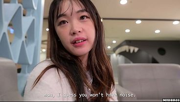 A Wealthy And Pretty Hong Kong Woman Lodges Me In Her Giant Motel And Even Offers Me To Pound Her !!!