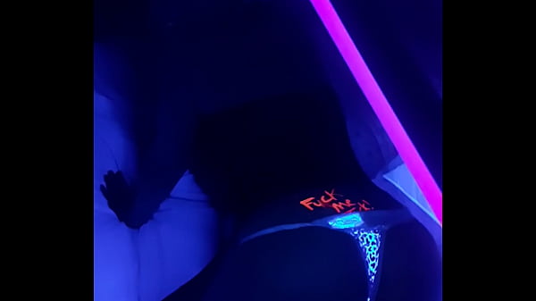 Fantasmes Au Néon Phoenix Marie