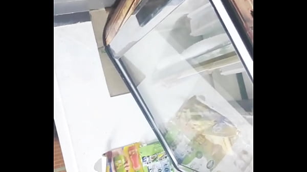 Upskirt en la tienda