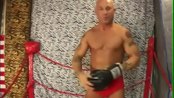 KING of INTERGENDER SPORTS MAN VS WOMEN EROTIC SEXY MATCH & BLOWJOB 18YO ASIAN BABE VS MAN