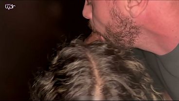 Download Video - MINHA MULHER ME FEZ DE CORNO NO SWING&excl; Ela me colocou pra mamar tamb&eacute;m no glory hole