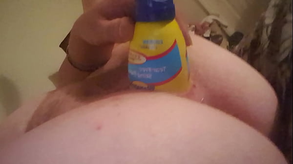 SunScreen Can in jynxbunny's pussy