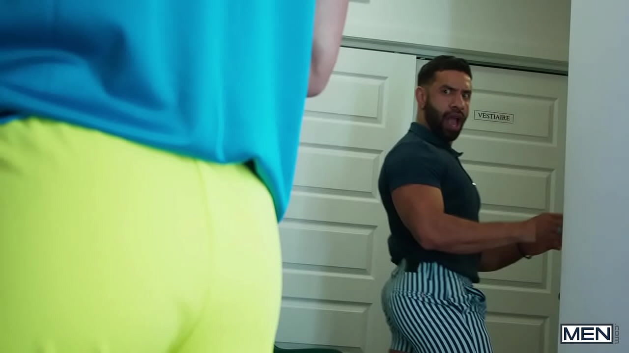 Calentando el salón de bronceado/ MEN / Malik Delgaty, Mateo Zagal / transmisión completa en
                    anal facial sex interracial blowjob doggystyle gagging masturbation deep throat gay bareback cum shot one on one indoors face fuck mencom work fantasies doggystyle standing cumshot clean up top ad muchos negros