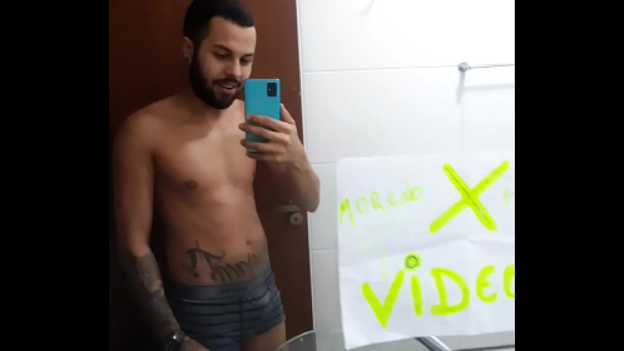Vídeo de verificación
                    muchos negros