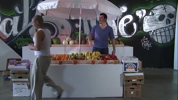 Capri Cavalli And Carla Cox Get It On With A Street Vendor