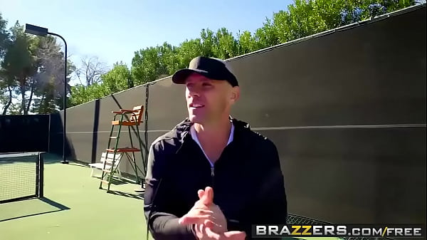 Brazzers - Dirty Masseur - (Lily Love) - Applying Pressure To The Tender Pussy
