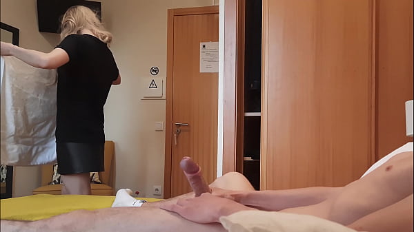 Download Video - DICK FLASH&period; I pull out my dick in front of a hotel maid and she agreed to jerk me off&period;