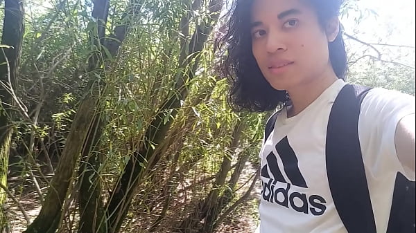 Jon Arteen shows his dick, pisses pee outdoor, ...