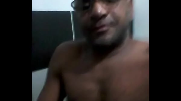 Download Video - Coroa Pauzudo exibindo o dote 2