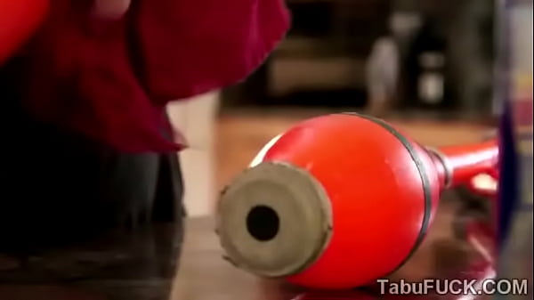 Perv is seduced by his Ava Dalush big round butt