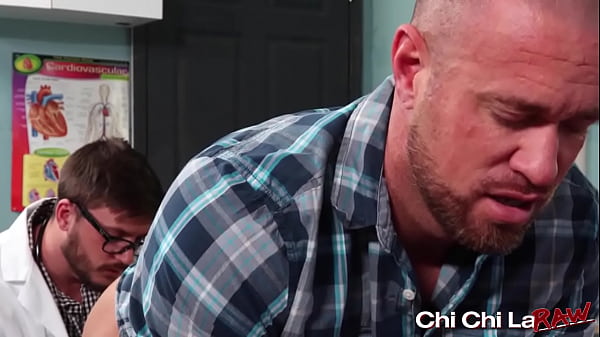 Hunk Michael Roman seduced by deviant gay docto...