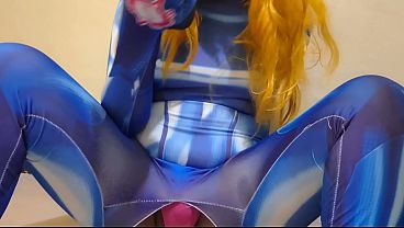 Cute Trans Girl Drinks Huge load of Cum after Sucking Big Black Dildo and gets Covered in Semen