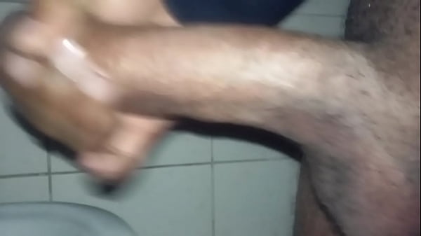 Frapper Une Pensée Au Cousin Marié