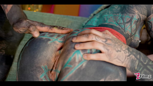 Alternative TEENS fuck with TATTOED guy