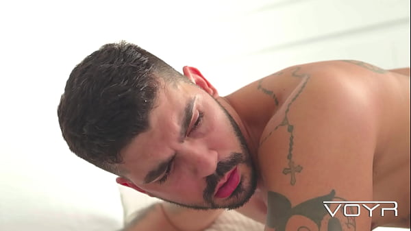 Download Video - BOY DANDO DE CALCINHA