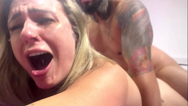 Download Video - Aquele foda gostosa enfiou com vontade sem camisinha na minha buceta toda babada gozando muito no pau dele pulsando dentro &excl; Os olhos ficou at&eacute; vermelho de tanto gozar