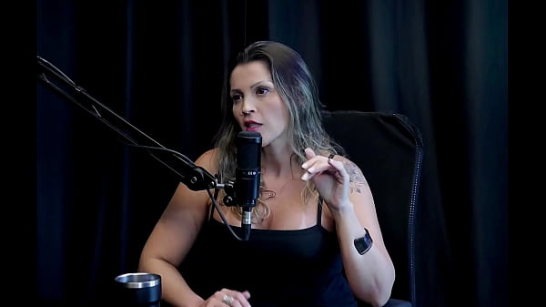 Download Video - A fam&iacute;lia virou a cara&comma; gravou com Carlos Urach&comma; grava com assinantes&comma; e o que ela tem vontade de gravar&period;&period;&period; - Agatha Mama &lpar;WATCH ON&colon; SHEER&sol;RED&rpar;