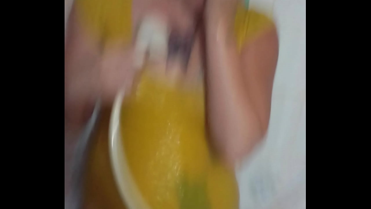 Ashley sin sujetador
                   tits boobs small nipples wet public pregnant ashley flashing see lactating downblouse through tshirt davies muchos negros