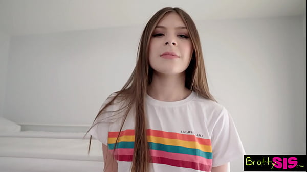 Download Video - Winter Jade says&comma; "I'm going to rub my pussy all over it and the pillow" - S14&colon;E4
