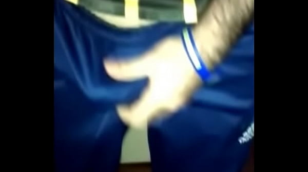 Download Video - manoseando el bulto en pantal&oacute;n adidas y acabando &lpar;paja&rpar;