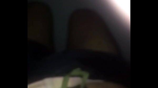 thumb desnudó