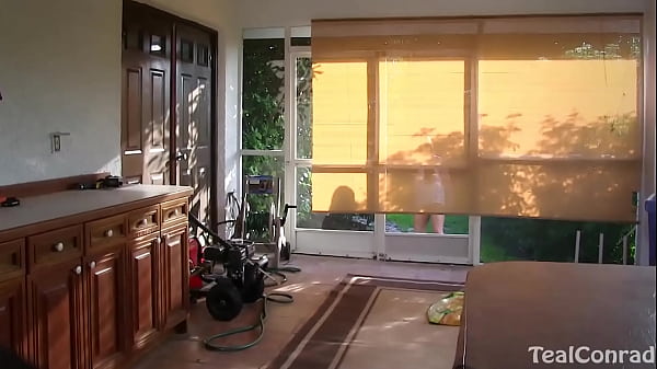 Poolside Passion Play! Vicky Vette & Teal Conrad's Sultry Cunnilingus Spectacle!