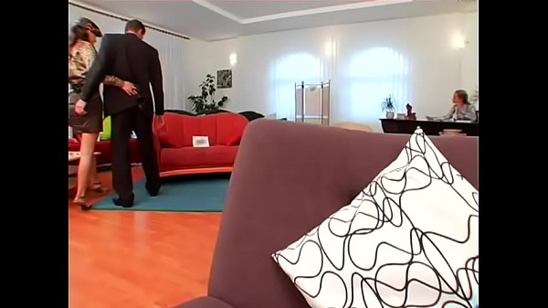 Hot babe gets her big bra buddies played wit wax in bdsm session