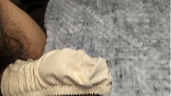 Download Video - No pude evitar correrme sobre los calzones de mi mejor amiga