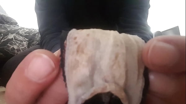 Download Video - My wifes crusty panties