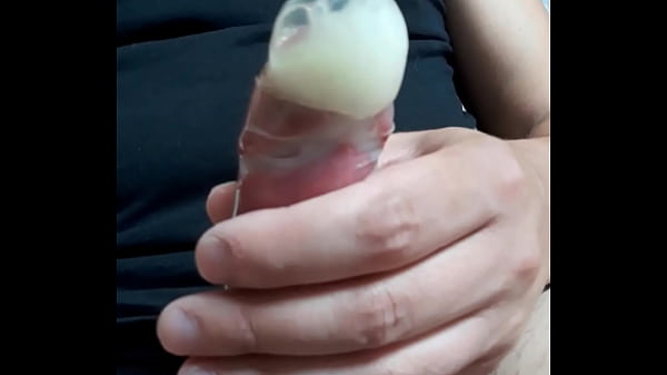 Huge load in condom