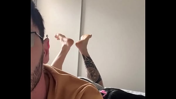 Let's make this week better than the last one.Good morning...#tattoboy #feet #feetcontent #working