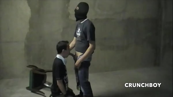 172 hot submission by arab gansgter in parking