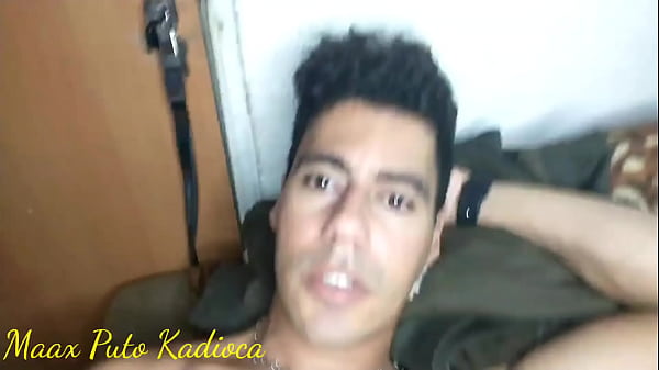 Puto me viu mijando caiu de boca e na sequ&ecirc;ncia...