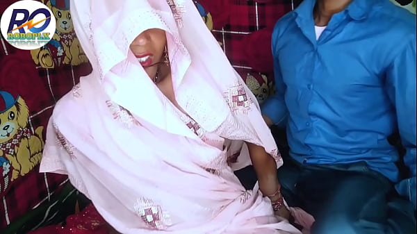 Episode (1)Desi bride Bhabhi was sitting all dressed up and patiently, instead of brother, brother-in-law celebrated the wedding night with Bhabhi, Hindi audio, clear voice