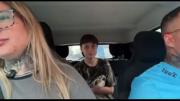 A homeless man gets horny when he gets angry! Unprecedented, he said he was going to give us his ass and pussy at the same time! And in the car, she showed us her big, wet pussy, crazy with lust, eager to fuck.