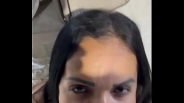 Download Video - O vendedor de bala gozou no meu olho