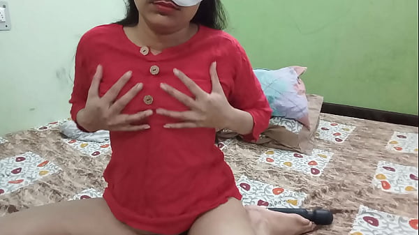 Shaving the pussy to get fucked by boyfriend