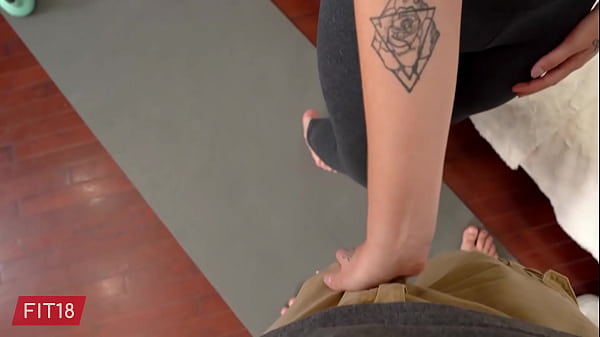 Download Video - FIT18 - Bailey Base - Casting A Short Girl Barely 5 Feet Tall Who Is Fit And Flexible