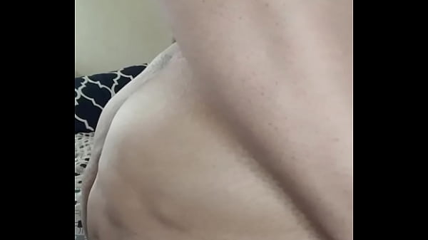 She Loves Spreading Her Ghetto Meat Hole