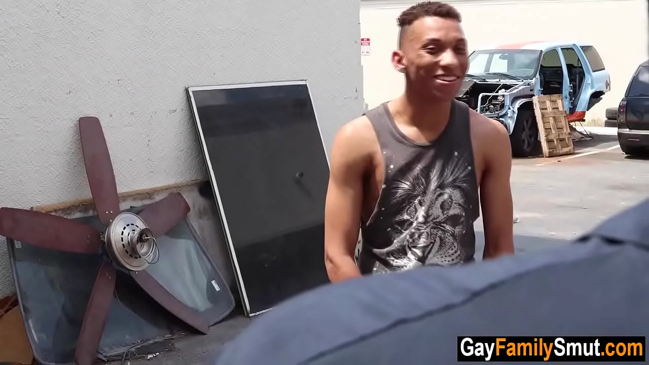 Hijastro negro se folla a su padrastro para que le arreglen el coche
                    anal black blowjob ebony gay family bareback taboo stepdad bbc dilf stepson black cock step dad gay sex gay porn step daddy fucked up family stepdad and stepson gay step daddy muchos negros