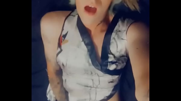 Kimono Babe Wants To be Spread on the Bed