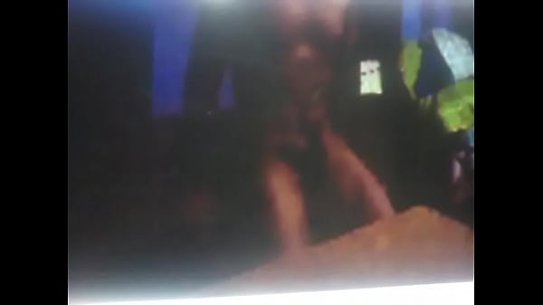 ARRECHO MOSTRANDO SUS MINIATURAS POR WEB CAM