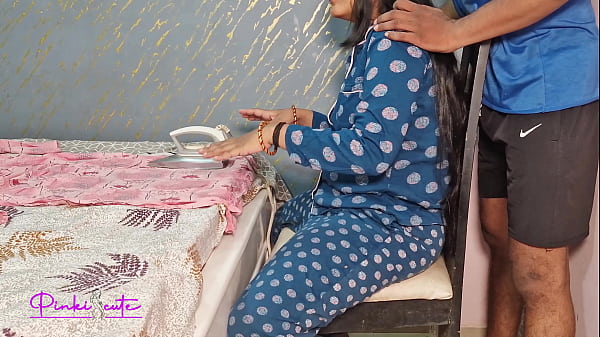 Download Video - Pati ke Dost ne Tang Uthakar Chod Diya- Clear Hindi Audio