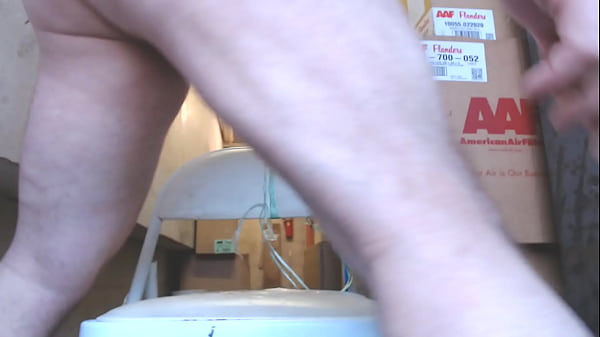 Download Video - JoeyD gaping his HOTEL HOLE in the sunlight