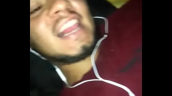 Como masturbar con 'goma de masticar'.Cuando no...